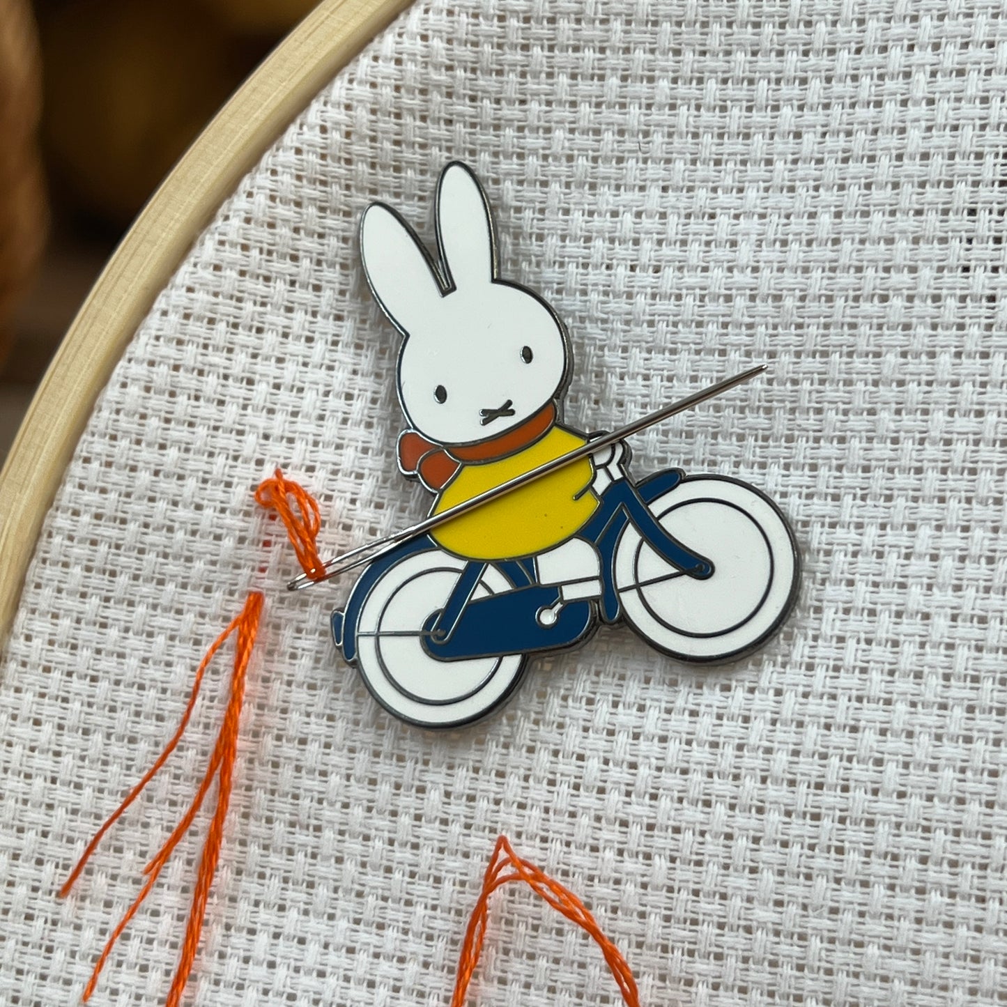 Miffy - Miffy Cycling Needle Minder