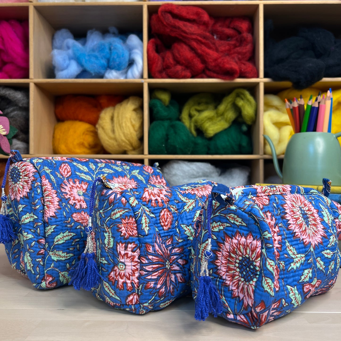 Quilted Zipped Bag (Blue with Pink Flowers)