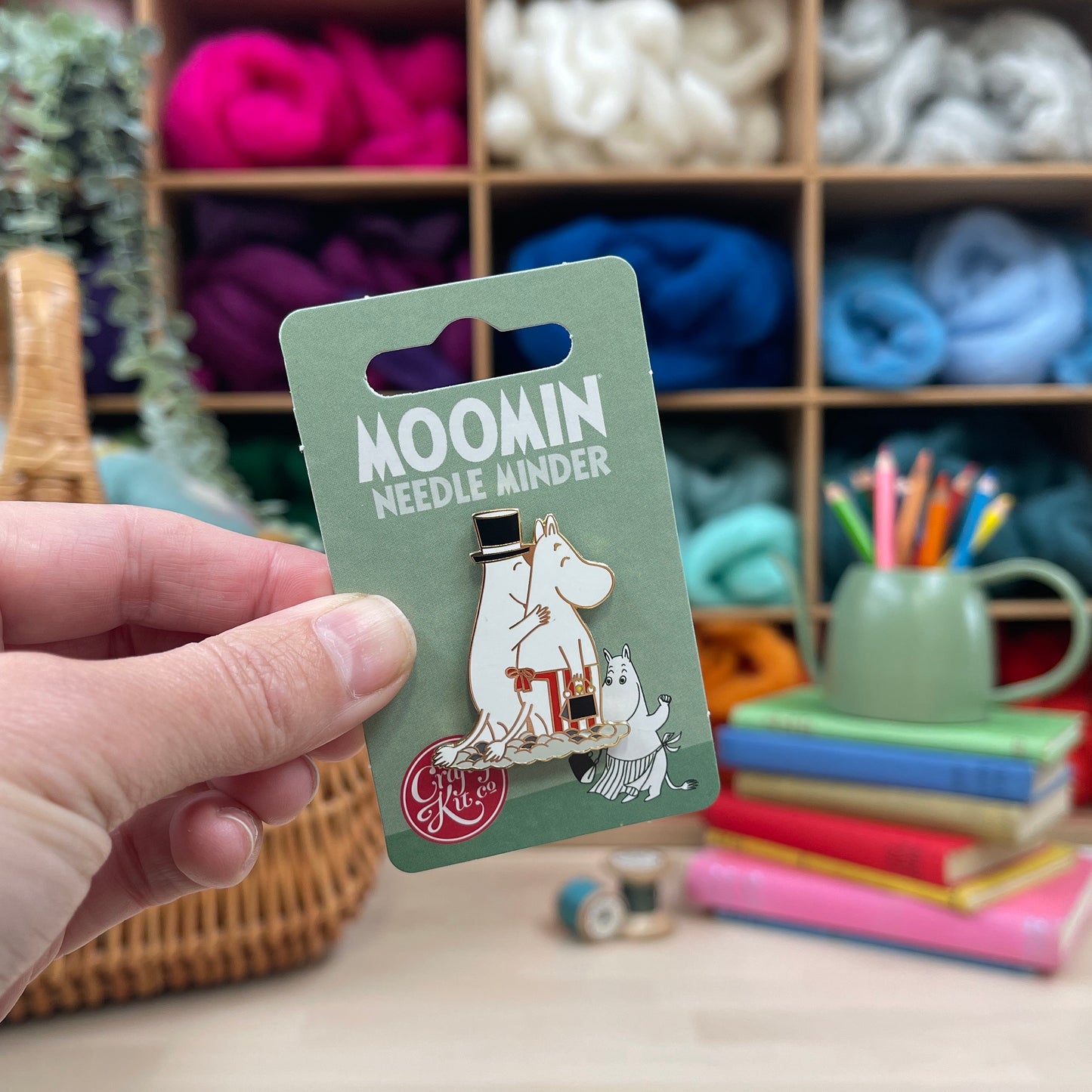 Moomin - Moominmamma & Moominpappa Needle Minder