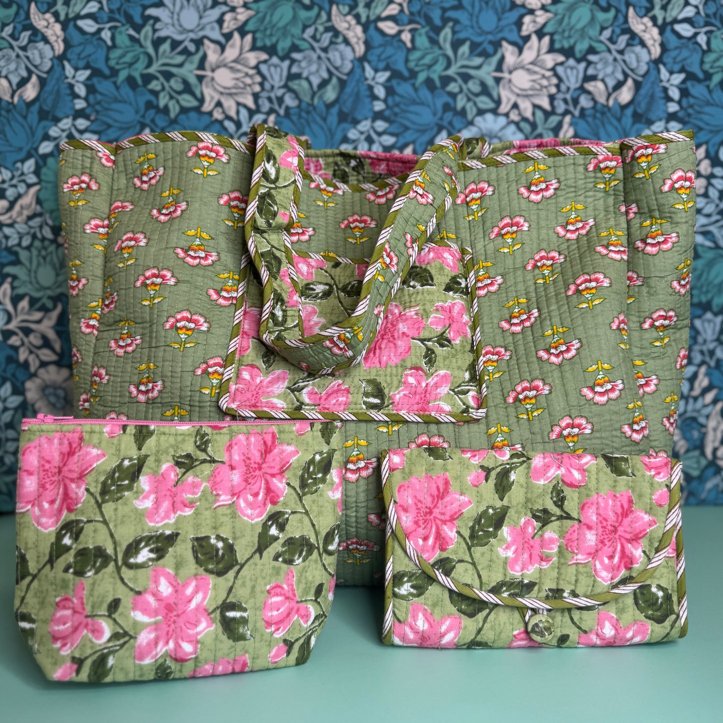 Quilted Everyday Zipped Pouch (Light Green with Pink Flowers & Pink Floral Lining)