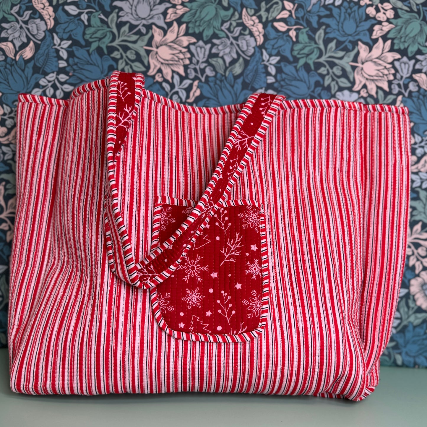 Large Reversible Quilted Tote Bag (Red with Christmas Patterns)